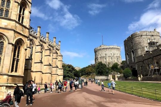 Monarch's London: Windsor Castle & Hampton Court Palace