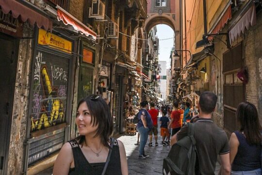 Private walking tour of the historic center of Naples with guide