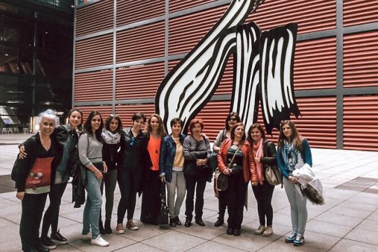 Private Art Tour to Reina Sofía Museum with Local History Expert in Madrid