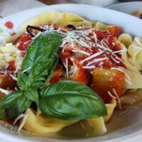 Food, Wine & Nightlife