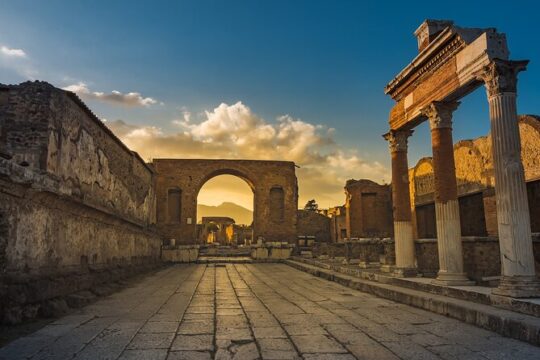 Full Day Private Tour to Pompei and Sorrento from Positano