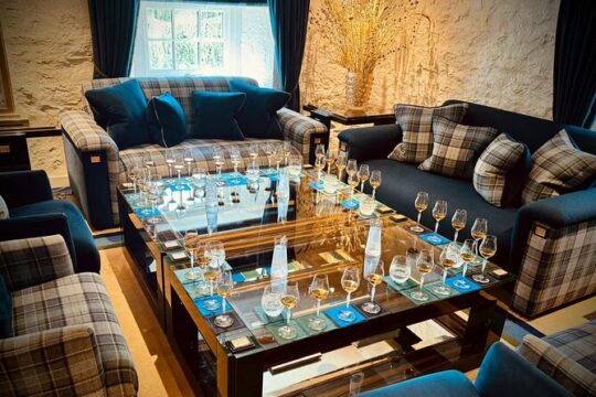 Whisky Day Tour in Private, Luxury MPV from Edinburgh