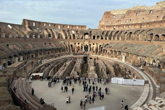 Rome: Colosseum Entry Experience with Roman Forum and Palatine