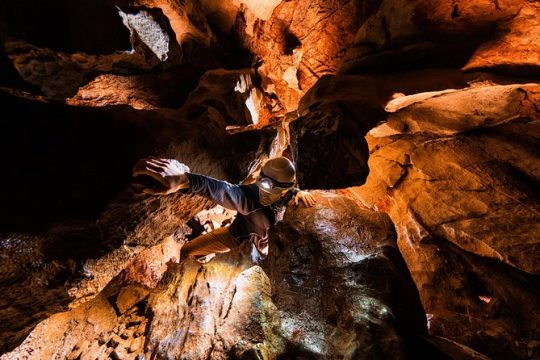 Multi-Cave Experience