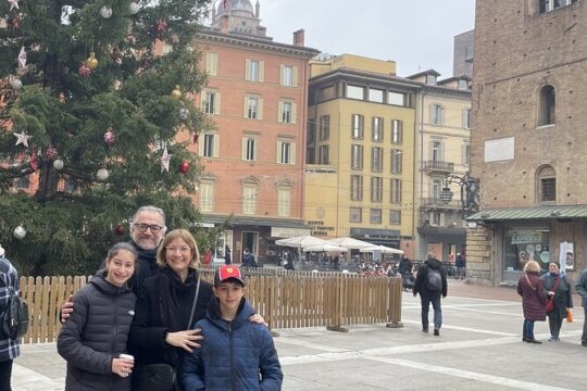 Bologna City Center Kids Tour with a Local Guide