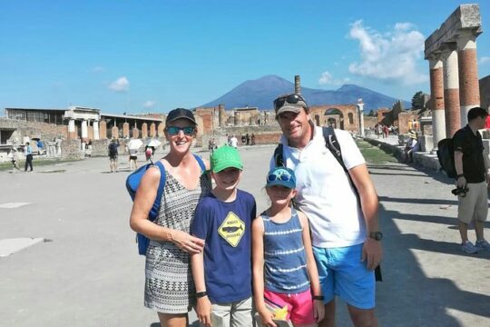 Skip the Line Ancient Pompeii Private Tour for Kids by Children-Friendly Guide
