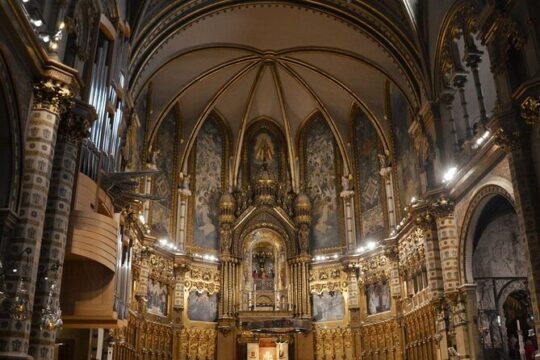 Private Tour from Barcelona to Montserrat (with guide)