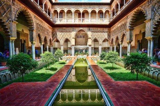 Alcazar Guided Day Tour in Seville