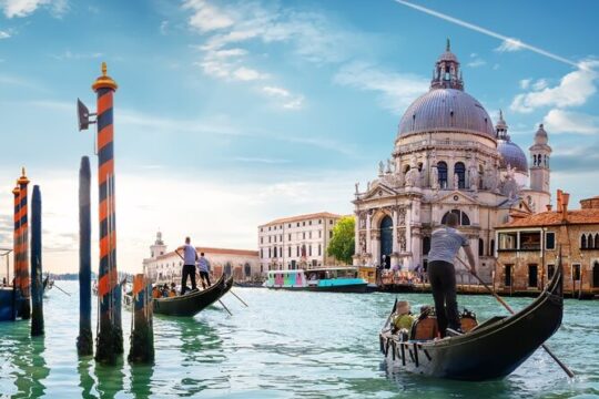Venice : Private Custom Walking Tour with a Local Guide
