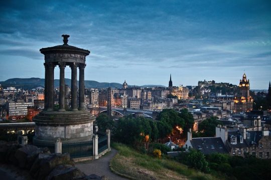 Private Walking Tour: Edinburgh Highlights, including entry to Edinburgh Castle