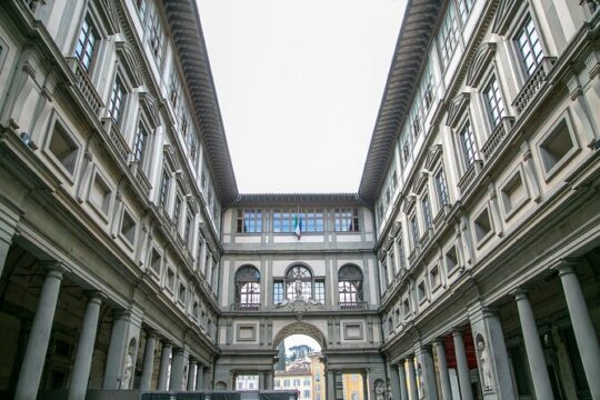 Uffizi Gallery Tour for Kids & Families in Florence with Child-friendly guide