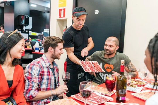 Sagrada Familia Jamón, Cheese and Wine Experience