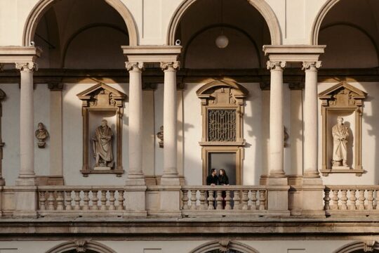 Private Vacation Photography Session with Local Photographer in Milan