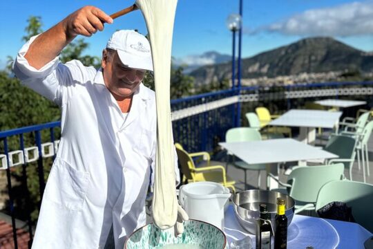 Mozzarella class & more in Sorrento