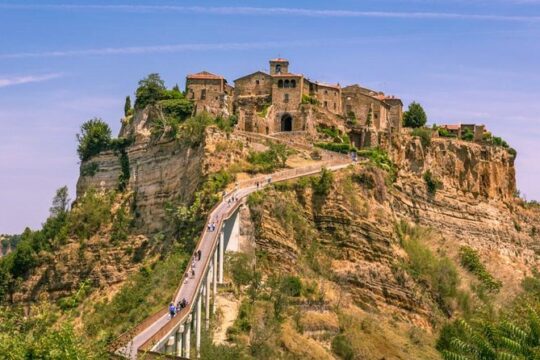 Rome to Medieval Marvels: Tour of Orvieto & Civita di Bagnoregio