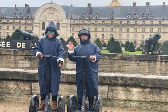 Paris Segway Tour with Ticket for Seine River Cruise