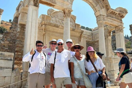 Half-Day Şirince Village & Artemis temple & train museum