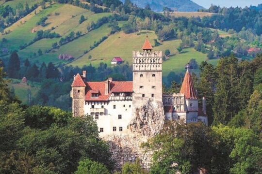 Private Full Day Tour in Dracula's Castles from Bucharest