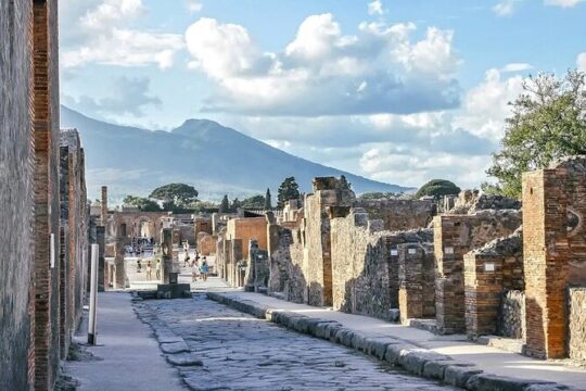 Day tour from Naples with stop 2h Pompei drop off to the coast