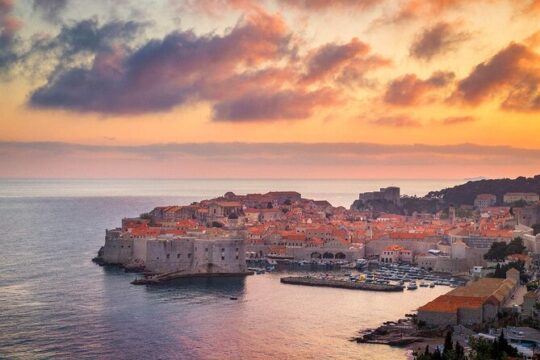 Panorama of the old town ( sunset, game of thrones locations)