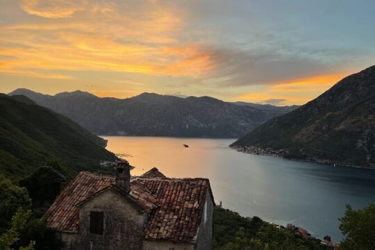 Jeep Tour - hidden stone village in Kotor and nat. food tasting