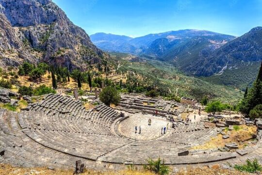Delphi: Self-guided Audiovisual Tour with 3D Representations