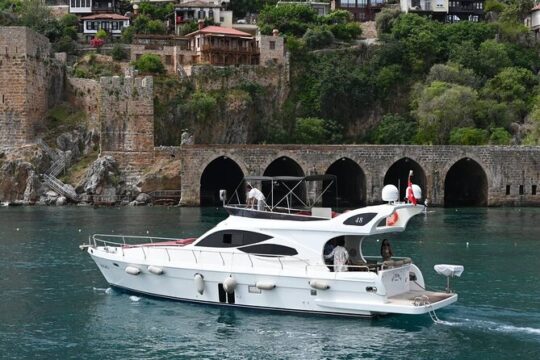 My Dream Private Yacht Tour in Alanya with Lunch and Soft drinks
