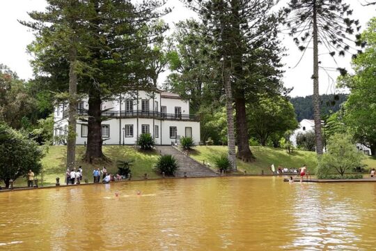Full-Day Private São Miguel Tour with Furnas and Hot springs