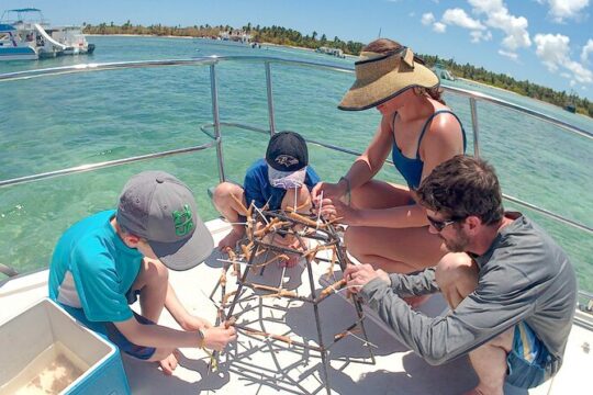 Family Friendly Snorkel Cruise and Seafood Lunch in Punta Cana