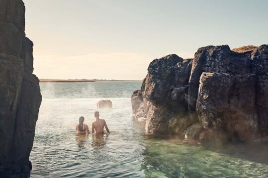 Private Golden Circle & Sky Lagoon Transfer by VAN with PRO Photo