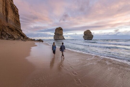 Full Day Tour of Great Ocean Road and 12 Apostles from Melbourne