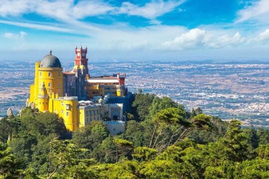 PRIVATE Tour from Lisbon to Fátima Batalha Nazaré and Óbidos