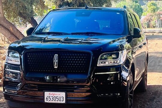 Private Limousine Transfer Los Angeles to or from Anaheim