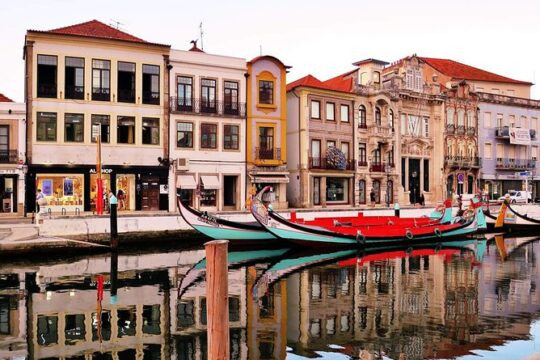 Lisbon to Porto with stops Óbidos-Nazaré-Fátima-Coimbra-Aveiro