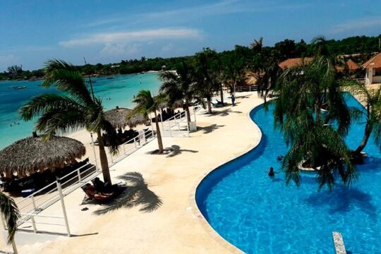 Private Tour Puerto Seco Beach Tour from Ocho Rios
