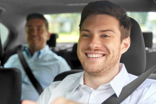 Reykjavik: Private Airport Transfer to Keflavik