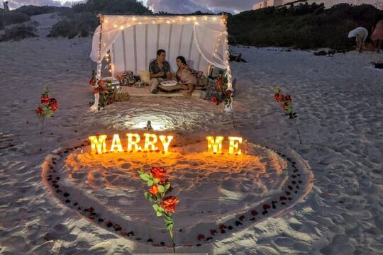 Romantic Picnic Activity in front of the Beach in Cancun