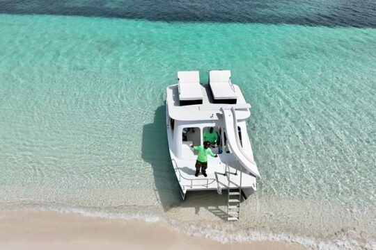 Private 4 Hour Power Catamaran Excursion in Grace Bay