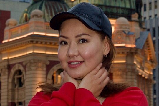 Pose for professional pics while enjoying Melbourne history walk