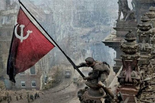 WW2 Berlin Battlefield Tour (Small Group)