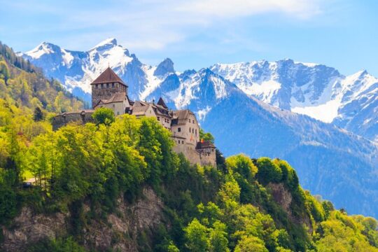 Private Daytrip from Zurich to Heidiland and Vaduz