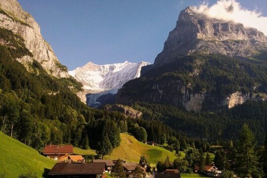 Geneva Full Day Private Trip to Interlaken and Grindelwald