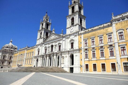 Private Tour to Queluz and Mafra palaces and Ericeira surf Coast