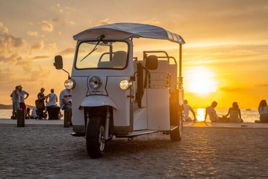 Zadar: City and Wine Tour in Zadar with Eco Tuk Tuk