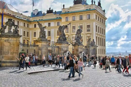 3-Hour Prague Private Walking Sightseeing Tour with Wine Tasting