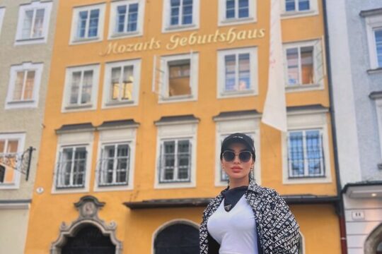 Salzburg Full Day Guided Tour with private driver from Vienna