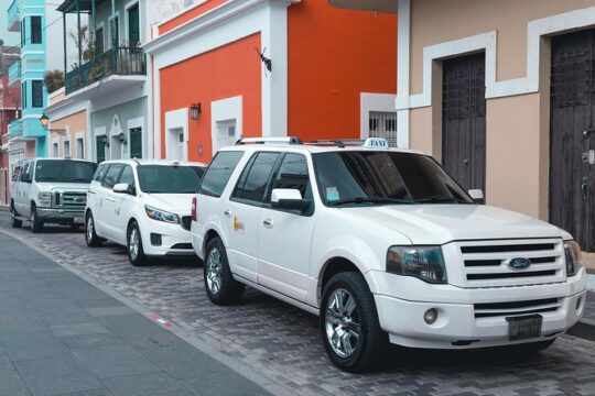 Private Departure Transfer - Hotel / Accommodation to San Juan Airport