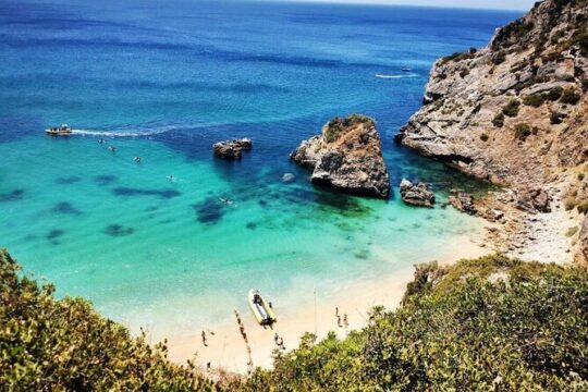 Day Trip to Arrabida and Sesimbra and Cavalo Beach by Cabriolet