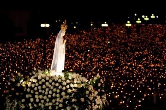 Fatima Sanctuary and Little Shepherds Village, 5h Tour from Lisbon