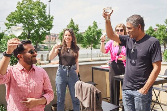 Gourmet Brunch with Celebrity Chef in Vlatava River